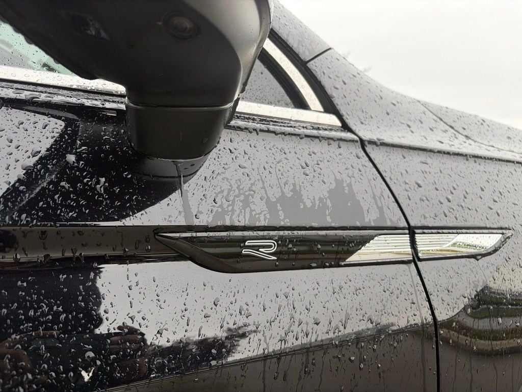 2022 Volkswagen Tiguan 2.0T SEL R-Line