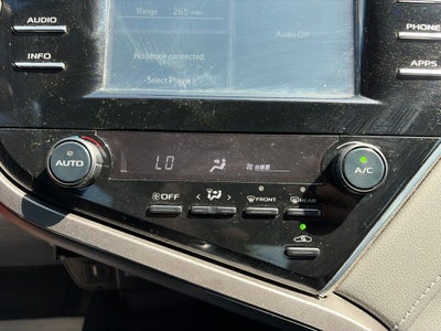 2018 Toyota Camry SE