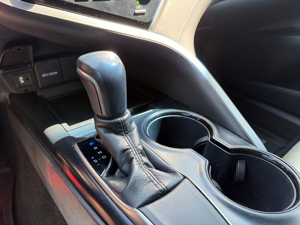 2018 Toyota Camry SE