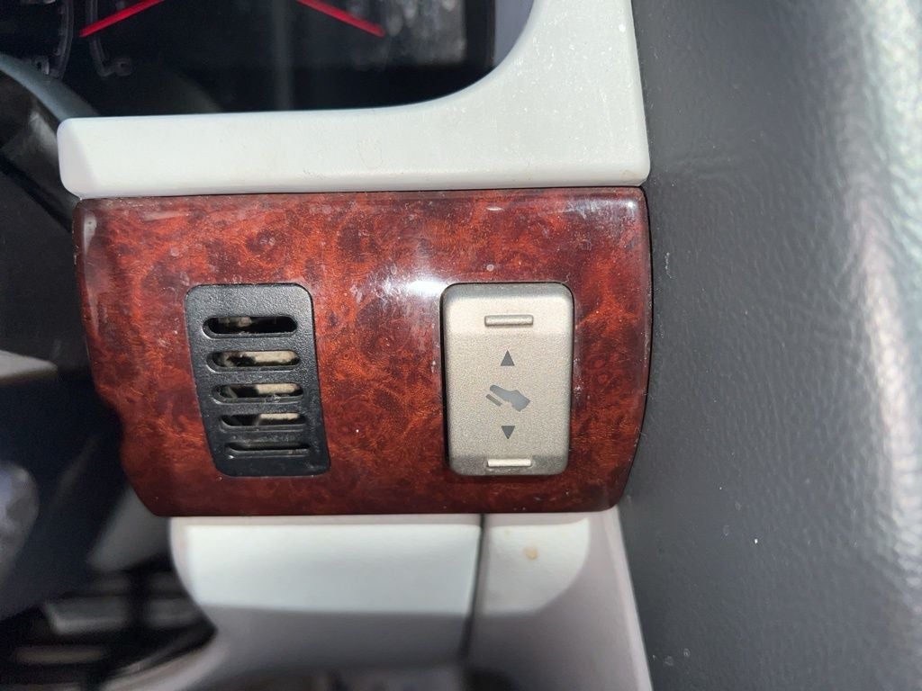 2004 Lincoln Aviator Base Luxury