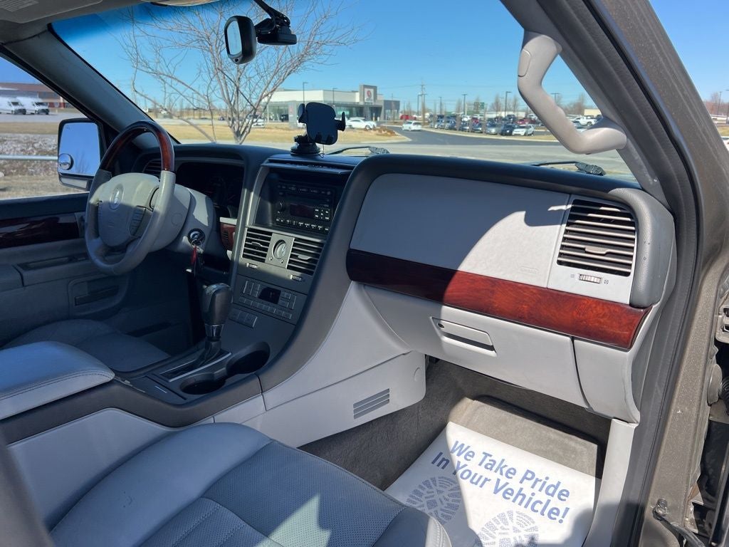 2004 Lincoln Aviator Base Luxury