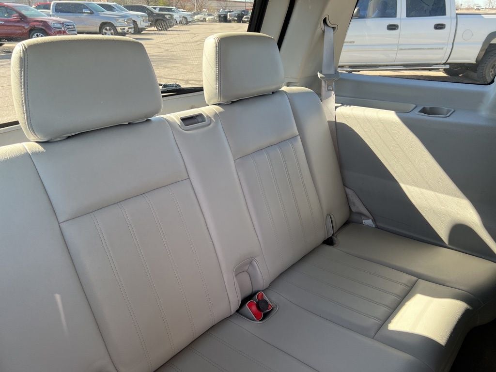 2004 Lincoln Aviator Base Luxury