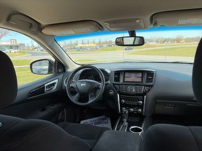 2015 Nissan Pathfinder SV