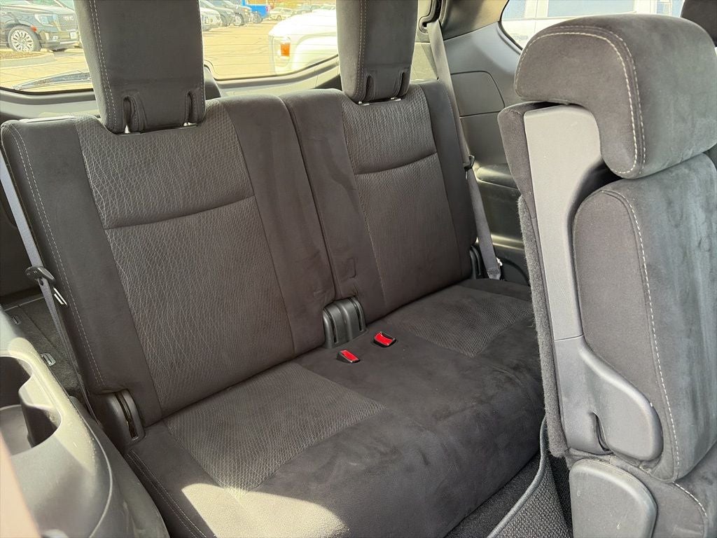 2015 Nissan Pathfinder SV