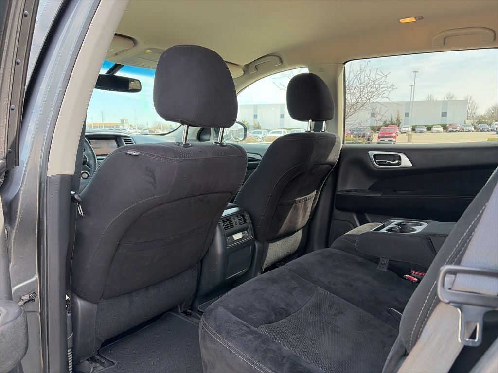 2015 Nissan Pathfinder SV