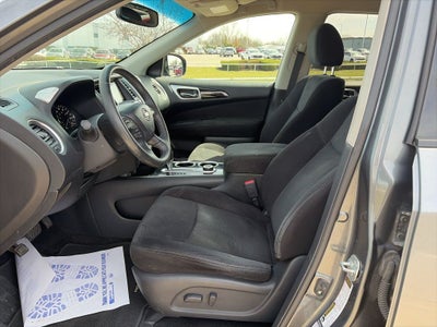 2015 Nissan Pathfinder SV