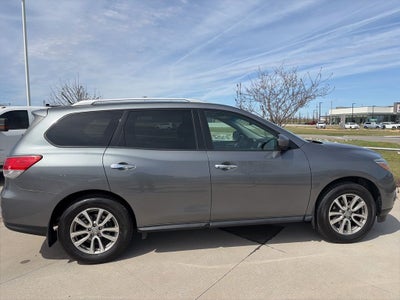 2015 Nissan Pathfinder SV