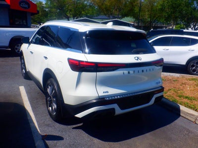 2023 INFINITI QX60 LUXE