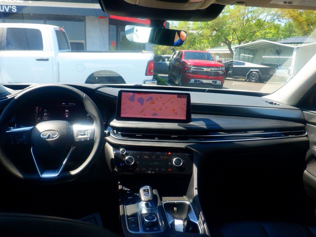 2023 INFINITI QX60 LUXE