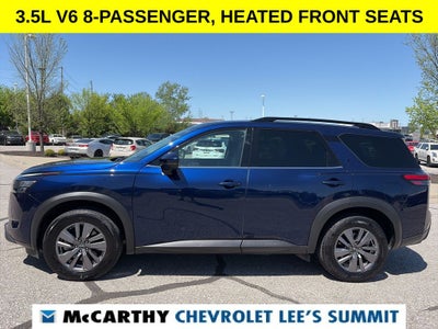 2025 Nissan Pathfinder SV