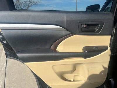 2014 Toyota Highlander LE Plus V6