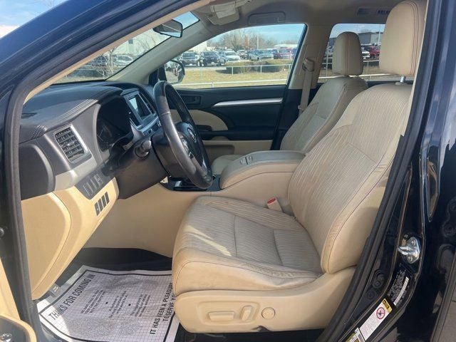 2014 Toyota Highlander LE Plus V6