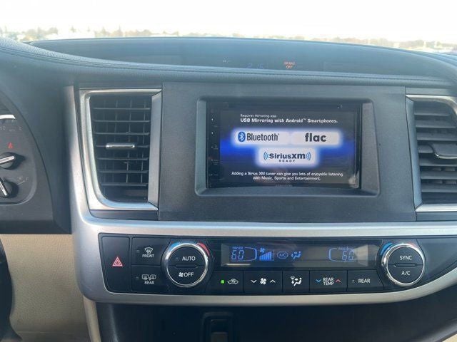 2014 Toyota Highlander LE Plus V6