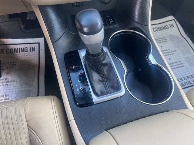 2014 Toyota Highlander LE Plus V6