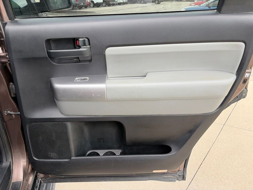 2019 Toyota Sequoia SR5 5.7L
