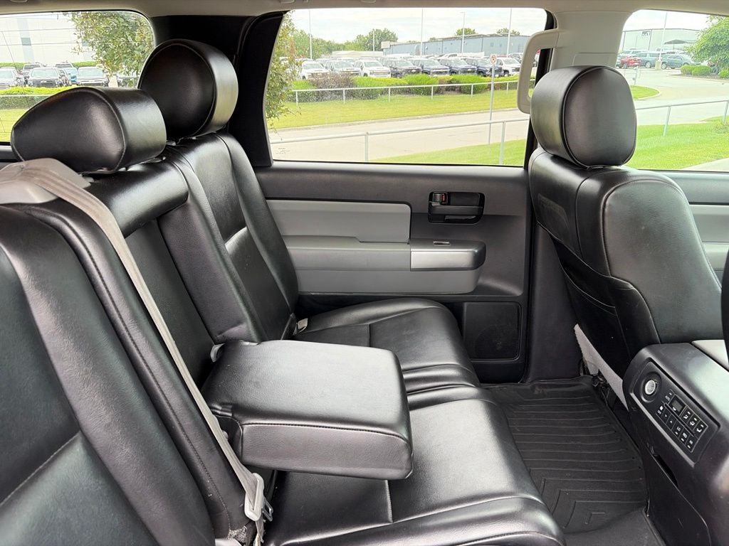 2019 Toyota Sequoia SR5 5.7L
