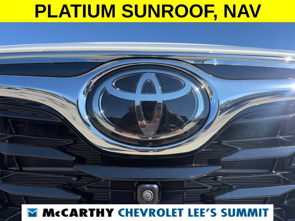 2026 Toyota Highlander Hybrid Platinum