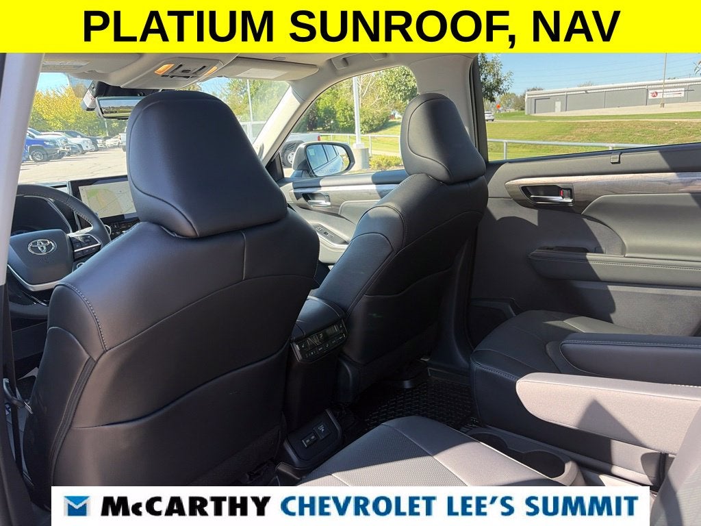 2026 Toyota Highlander Hybrid Platinum