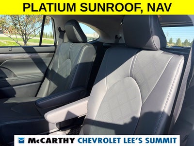 2026 Toyota Highlander Hybrid Platinum