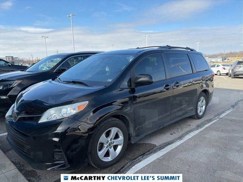 2018 Toyota Sienna LE 8 Passenger