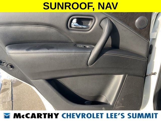 2024 INFINITI QX80 LUXE