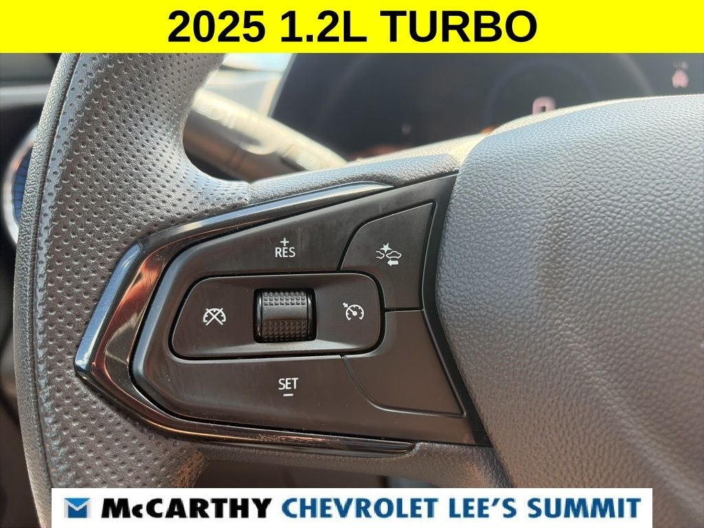2025 Chevrolet Trax LT