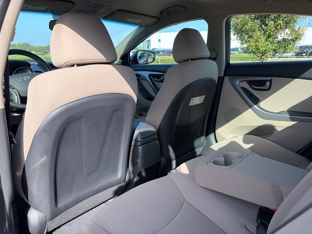 2015 Hyundai ELANTRA SE