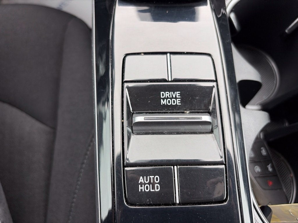 2023 Hyundai SONATA SE