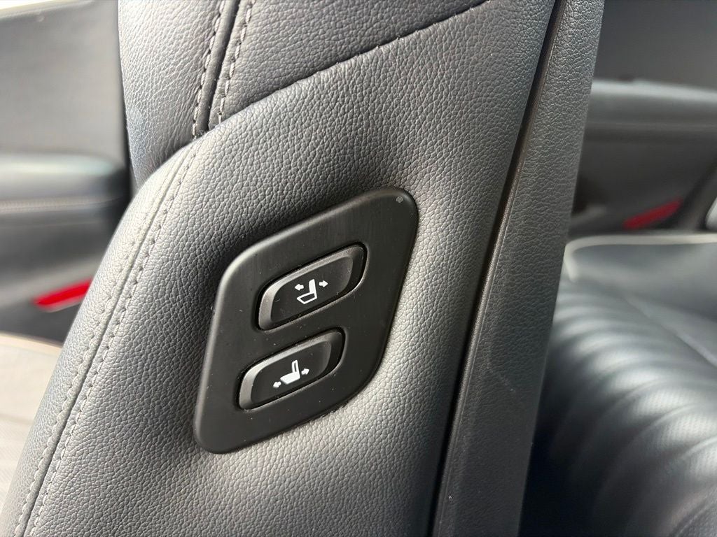 2022 Genesis G70 3.3T