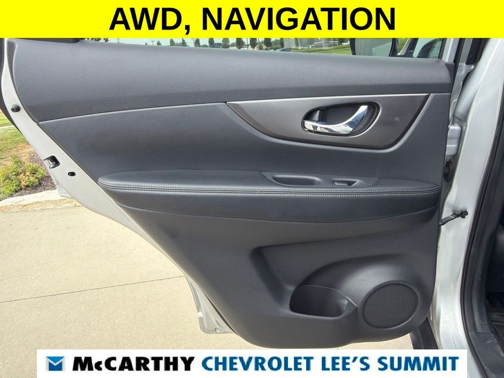 2016 Nissan Rogue SV