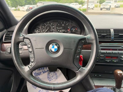 2004 BMW 3 Series 325i