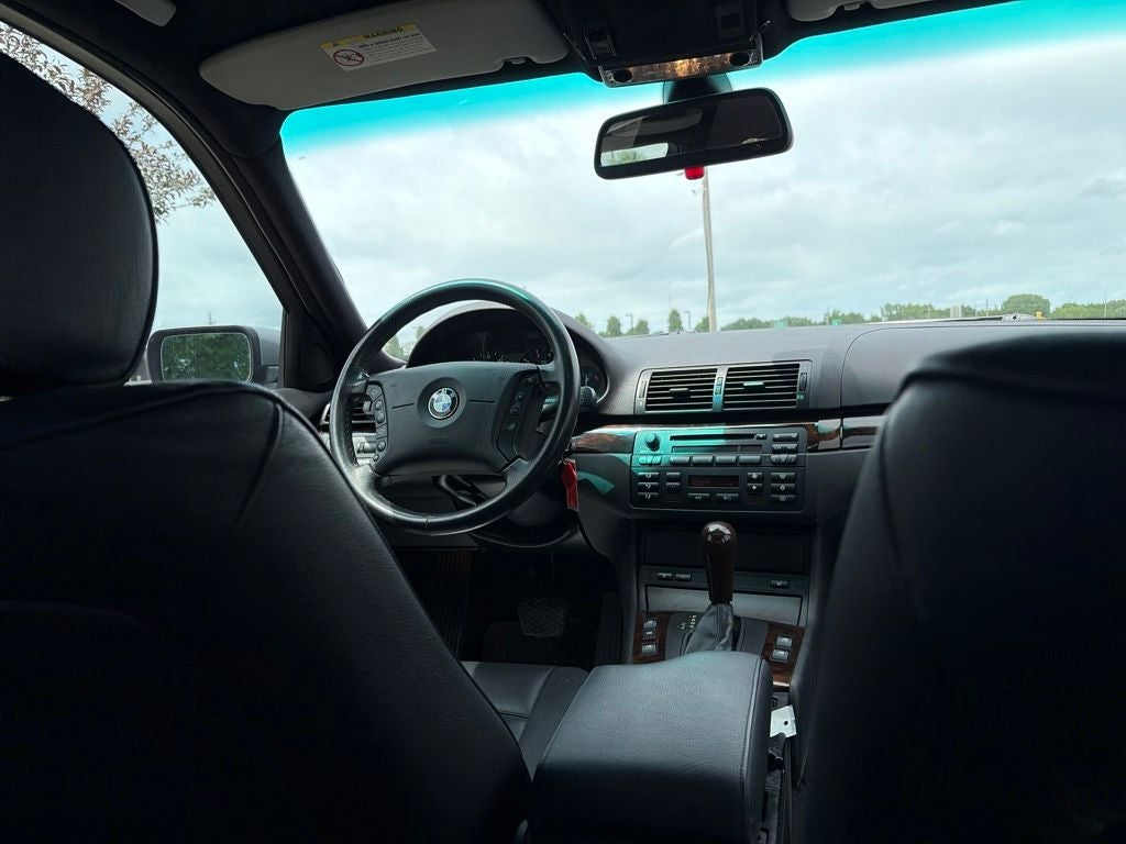 2004 BMW 3 Series 325i