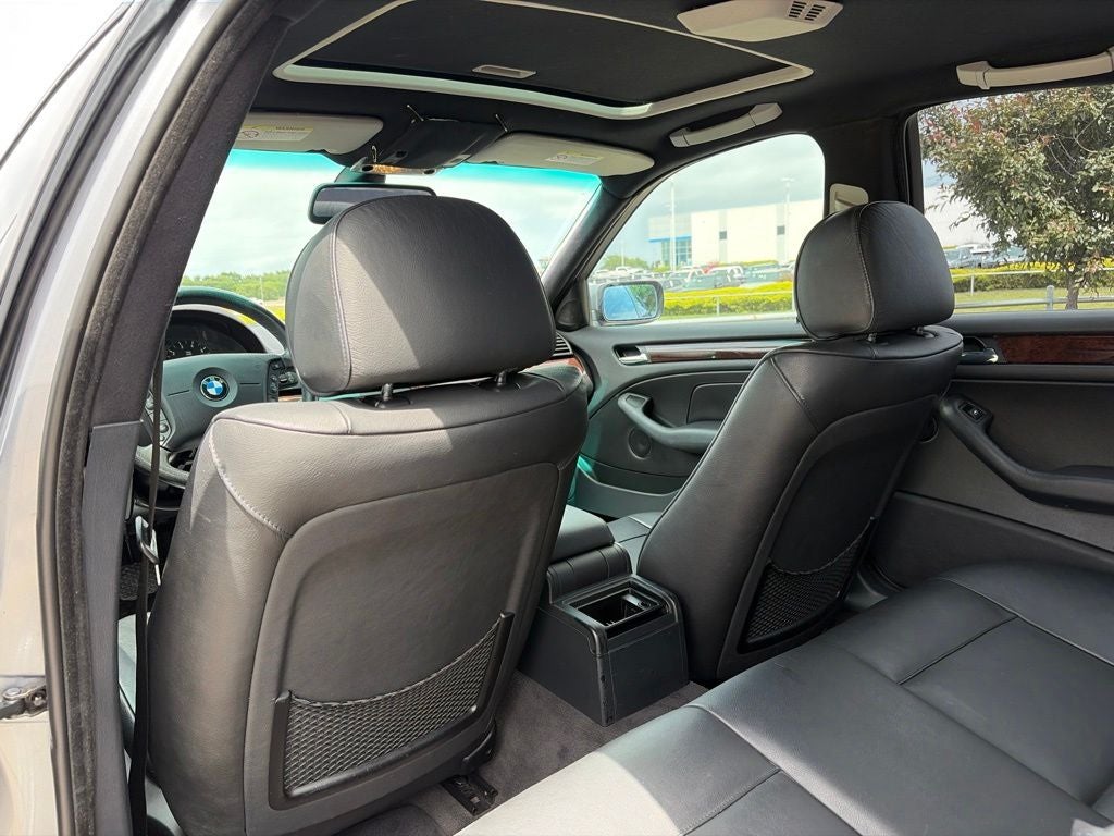 2004 BMW 3 Series 325i