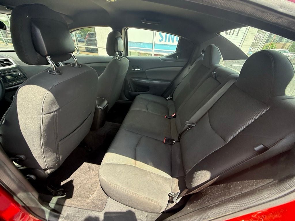 2013 Dodge Avenger SE