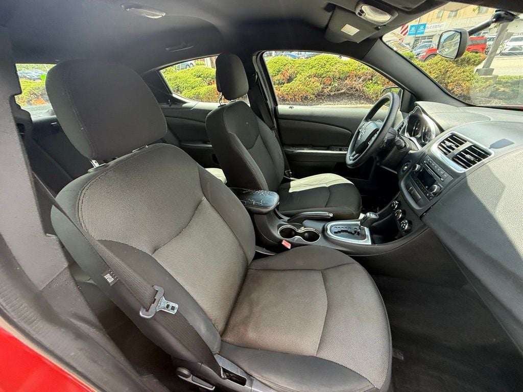 2013 Dodge Avenger SE
