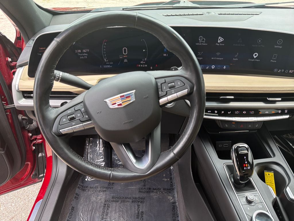 2024 Cadillac XT4 Luxury