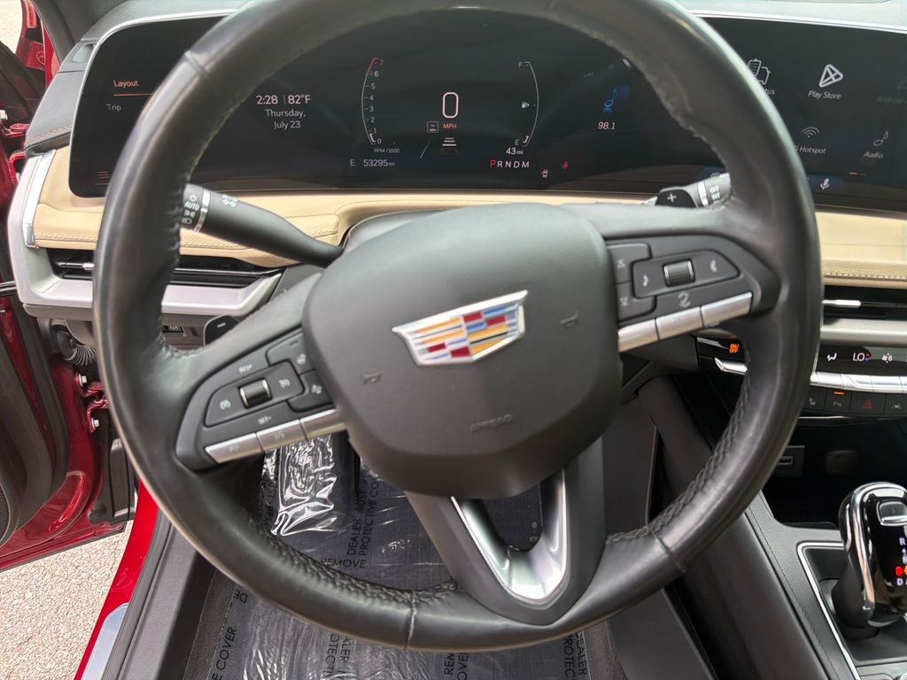 2024 Cadillac XT4 Luxury