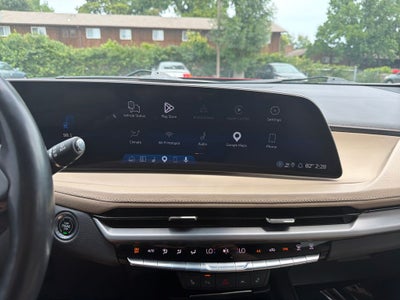 2024 Cadillac XT4 Luxury