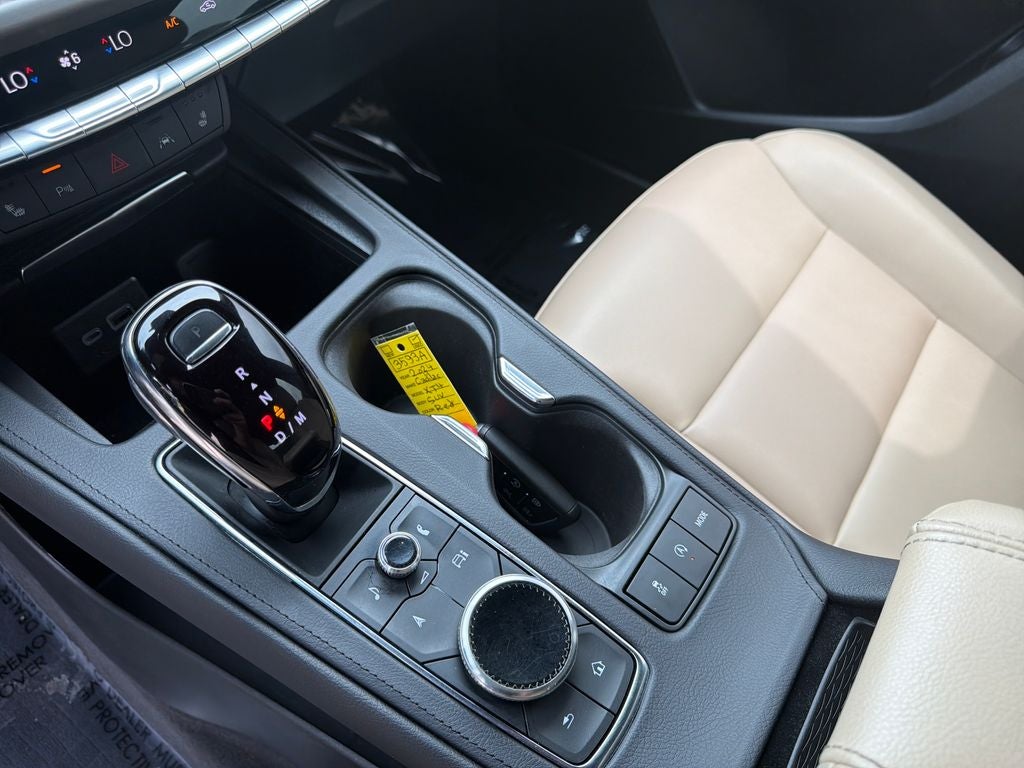 2024 Cadillac XT4 Luxury