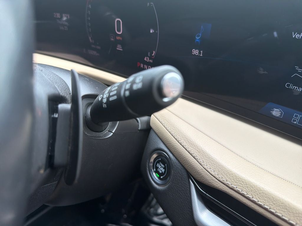 2024 Cadillac XT4 Luxury