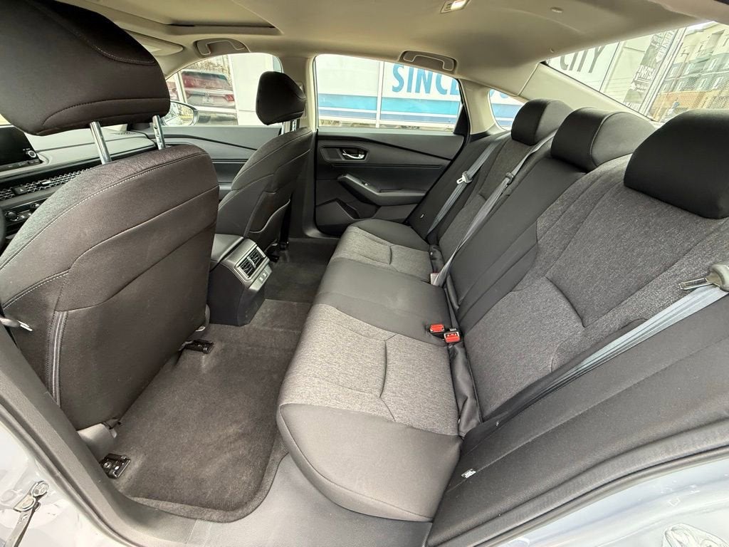 2025 Honda Accord 1.5T SE