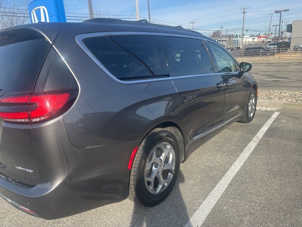 2023 Chrysler Pacifica Limited