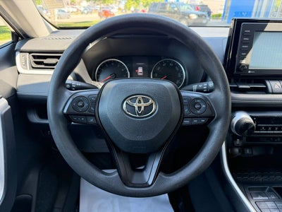 2020 Toyota RAV4 LE AWD