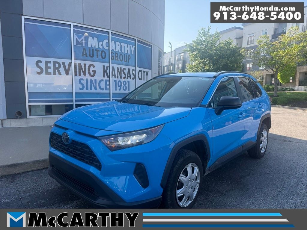 2020 Toyota RAV4 LE