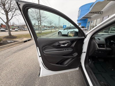 2024 GMC Terrain AT4