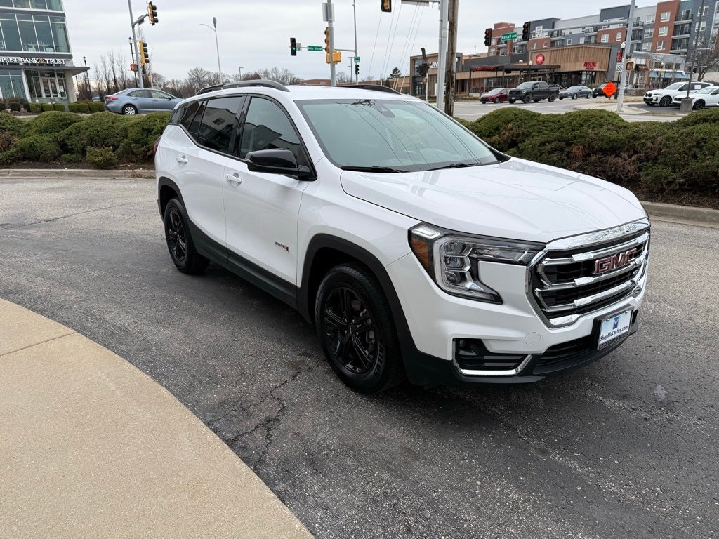 2024 GMC Terrain AT4