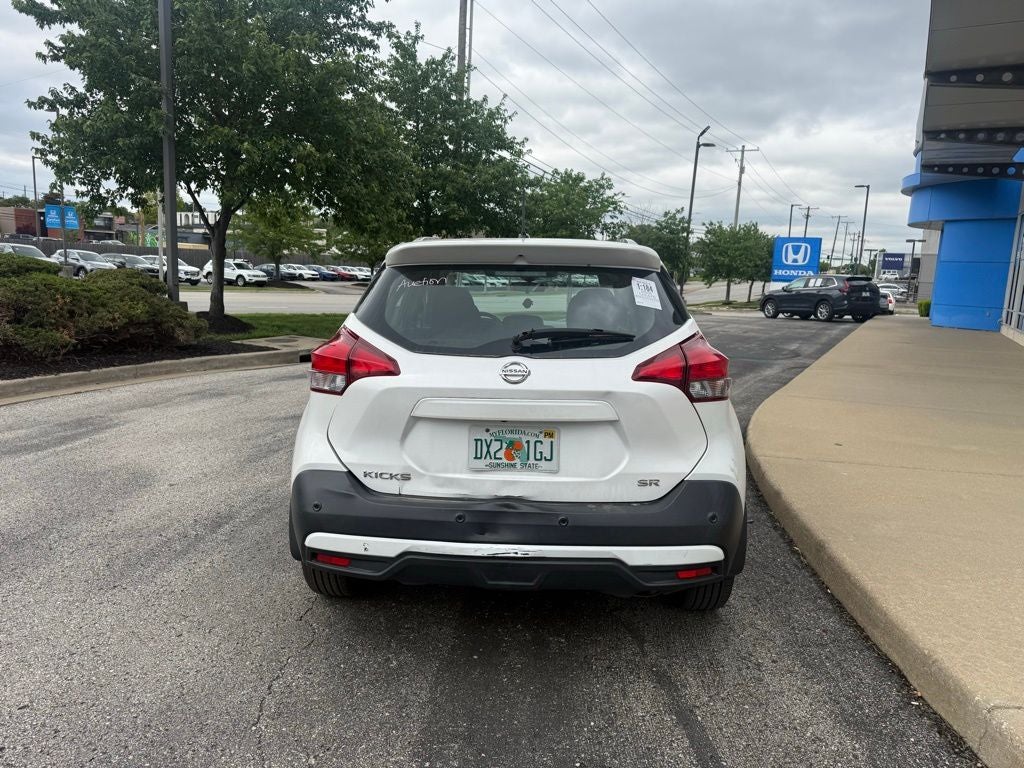 2020 Nissan Kicks SR