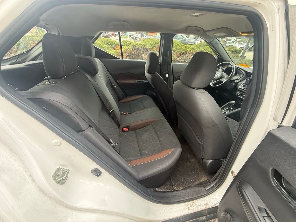 2020 Nissan Kicks SR