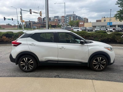 2020 Nissan Kicks SR