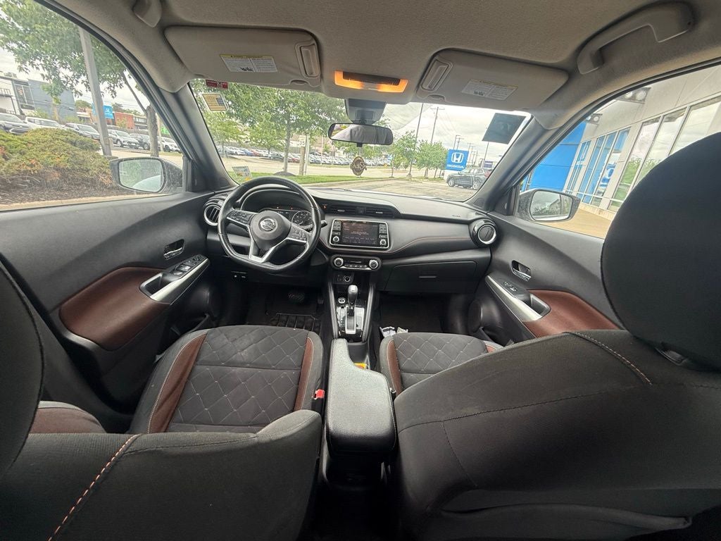 2020 Nissan Kicks SR